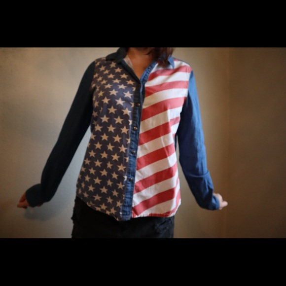 American flag button up - Picture 3 of 4